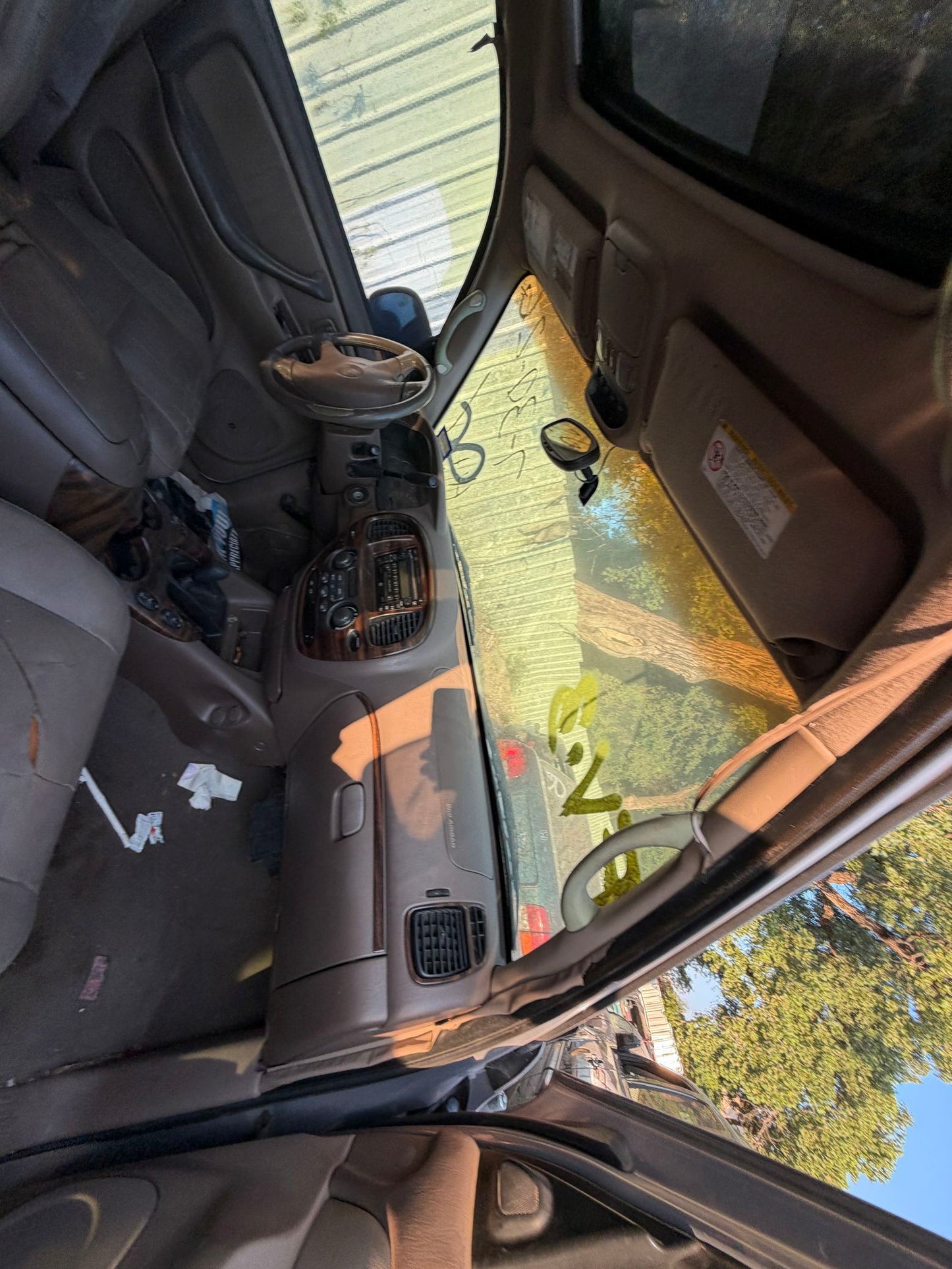 Headlight Passenger Side 2001 - 2007 Toyota Sequoia