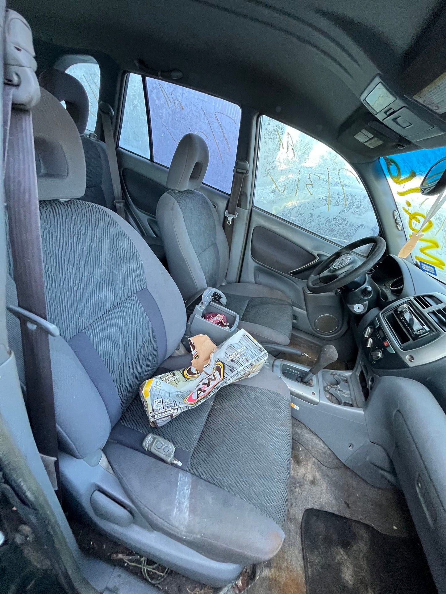 Inside Door Handle Front Passenger Side 2001 - 2005 Toyota RAV4