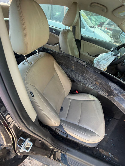 CV Axle Shaft Front Passenger Side 2011 - 2015 Kia Optima