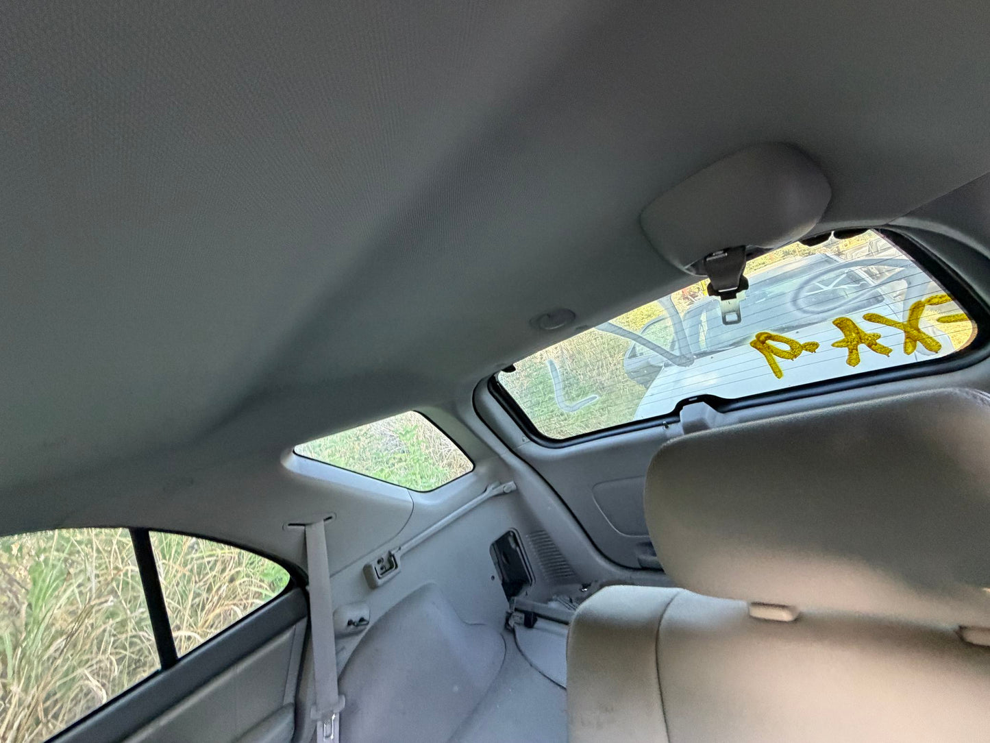 Door Window Glass Rear Passenger Side 2003 - 2009 Kia Sorento