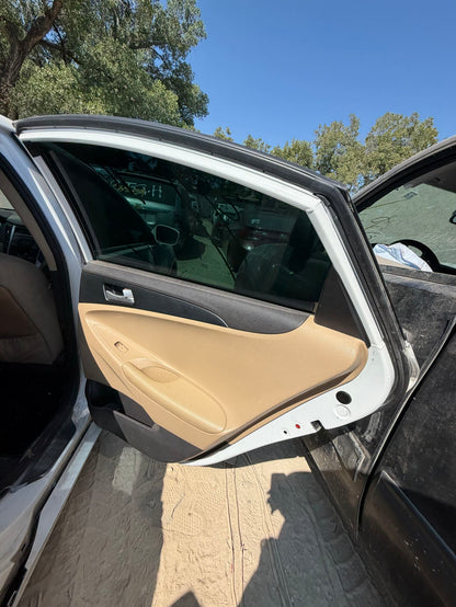 C-Pillar Trim Panel Driver Side 2011 - 2014 Hyundai Sonata