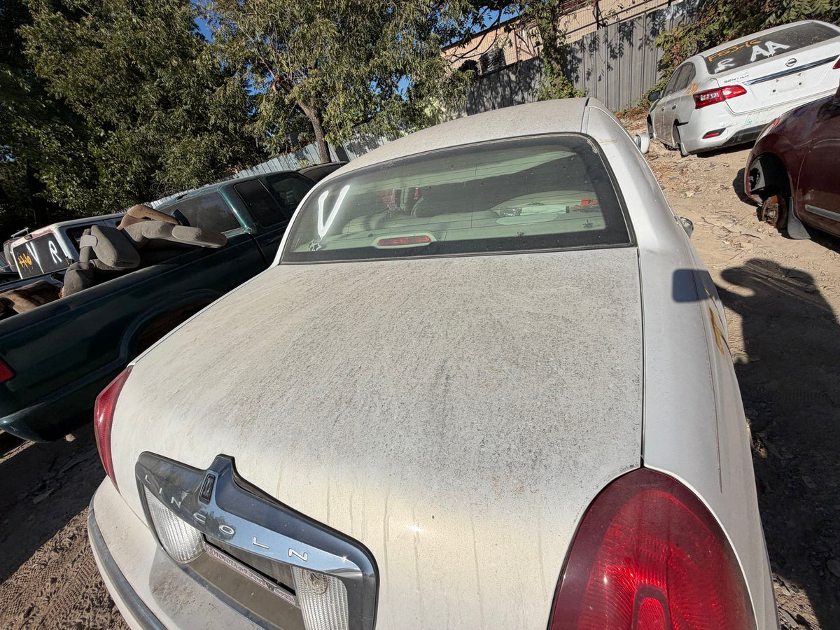 Interior Door Handle Front Passenger Side 1998 - 2011 Lincoln Town Car