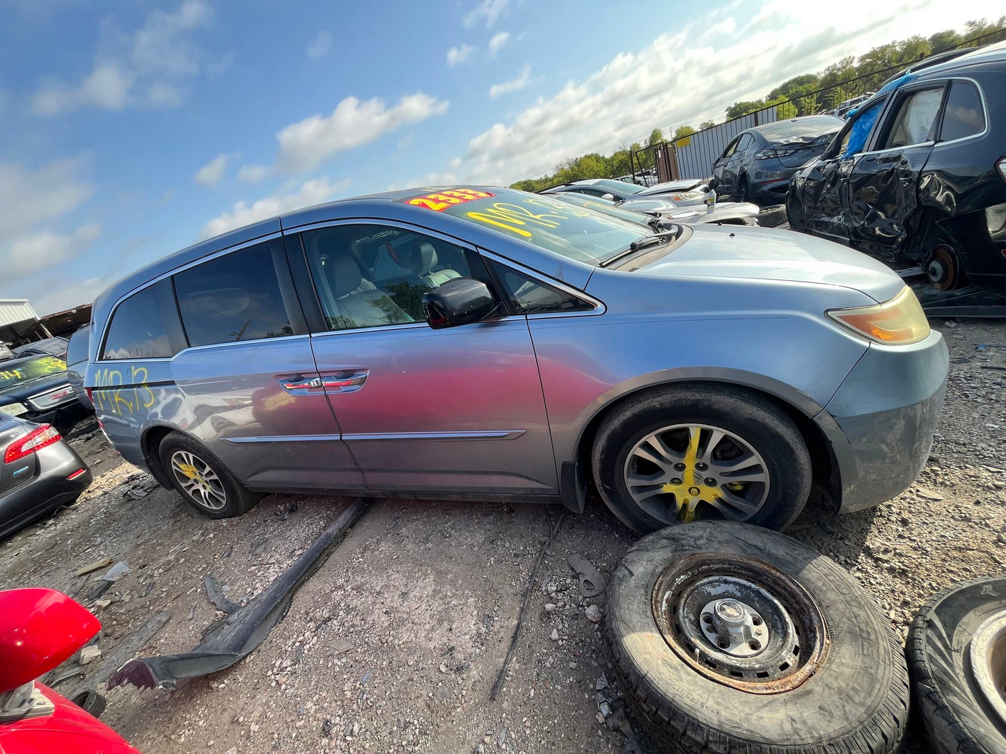 Seat Second Row Driver Side 2011 - 2017 Honda Odyssey