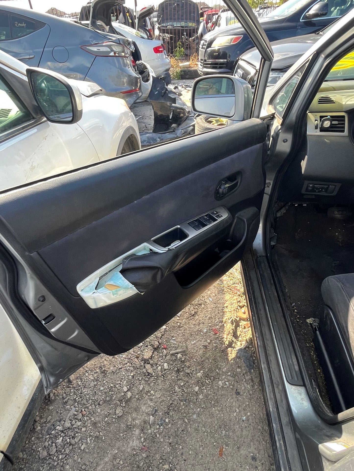 Tail Light Passenger Side 2007 - 2011 Nissan Versa