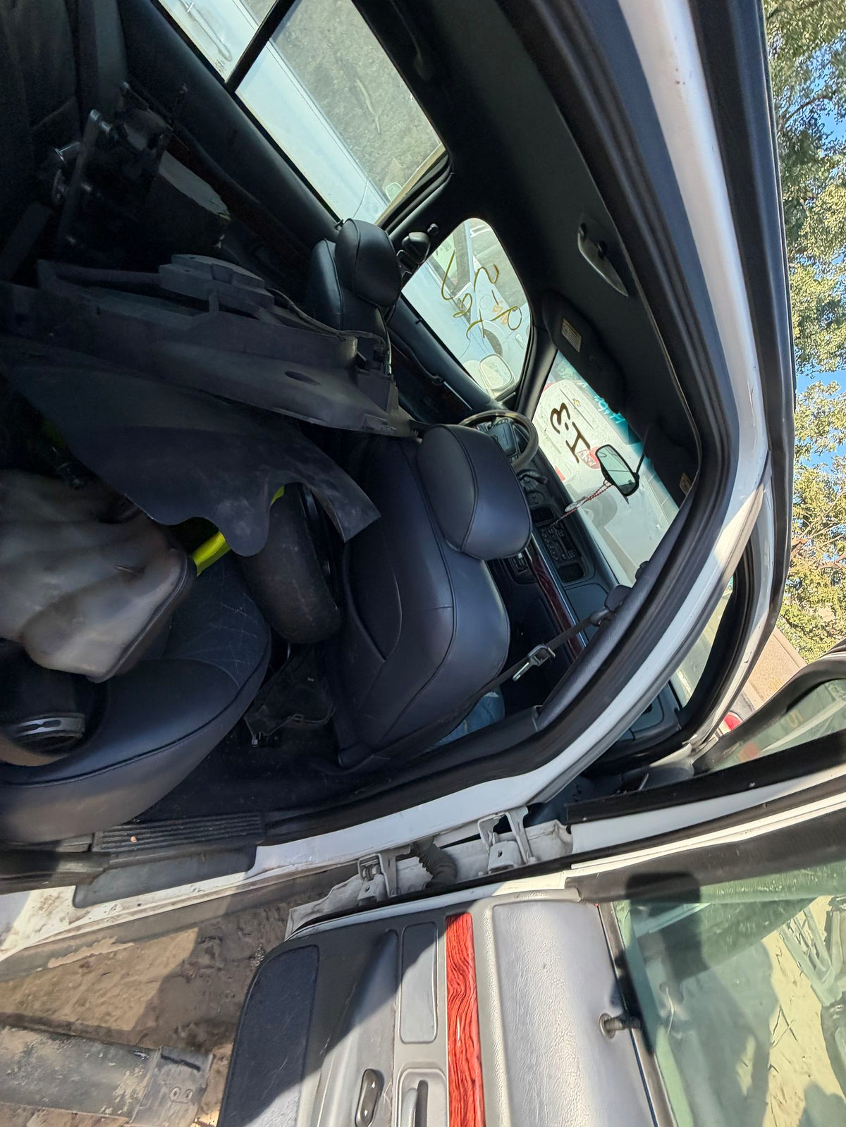 Exterior Door Handle Rear Passenger Side 1998 - 2002 Mercury Grand Marquis