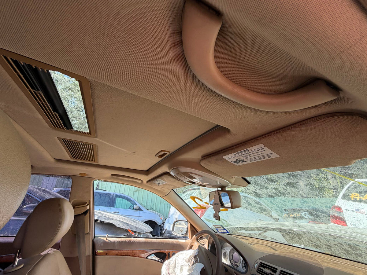Exterior Door Handle Front Passenger Side 2003 - 2009 Mercedes-Benz E-Class