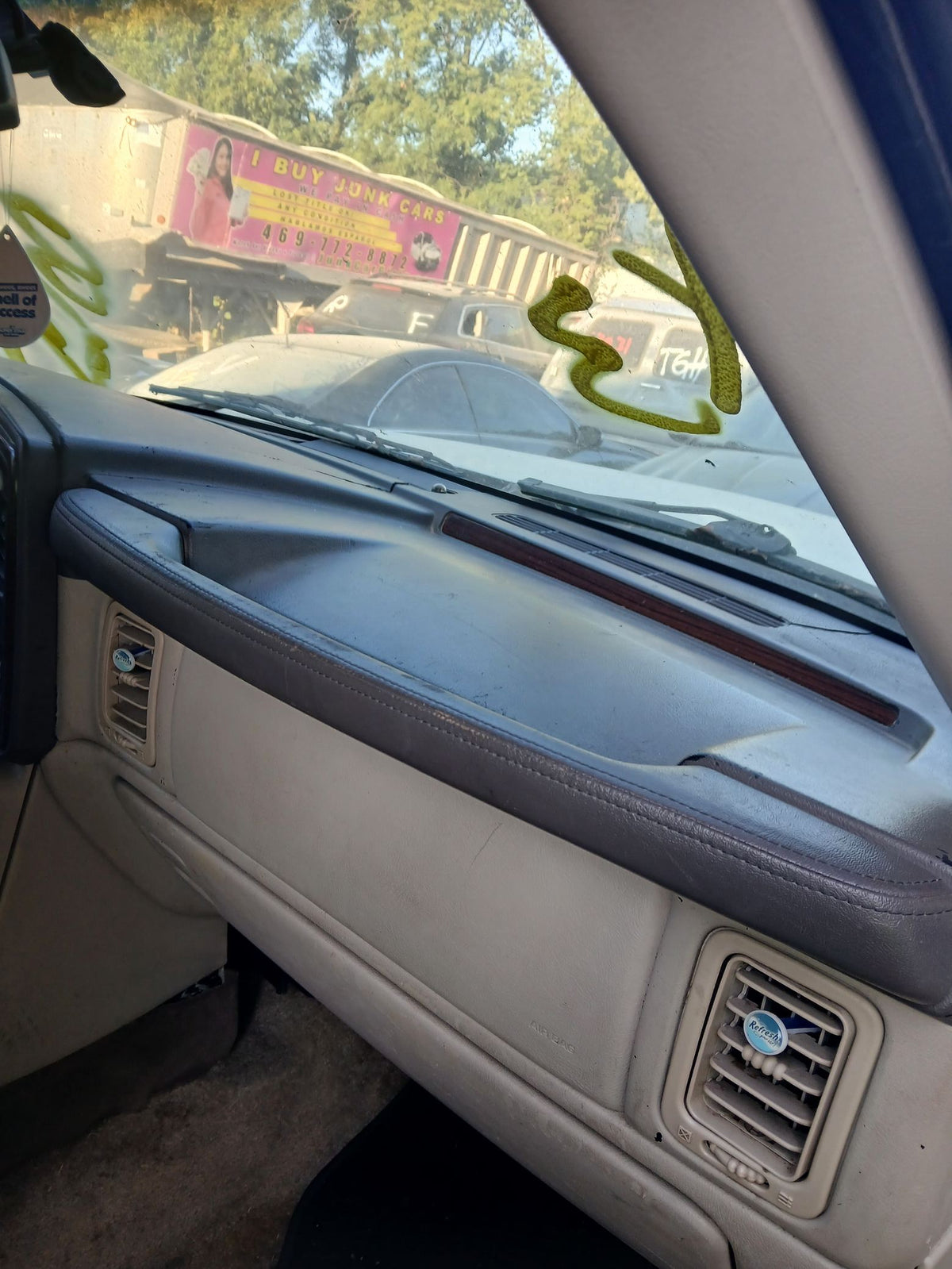 Fender Front Passenger Side 2002 - 2006 Cadillac Escalade