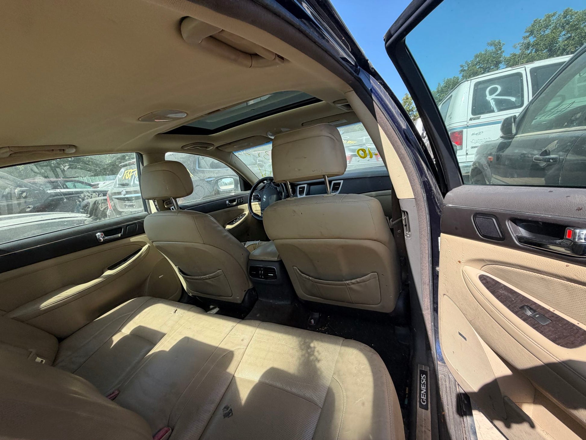 Rocker Panel Passenger Side 2009 - 2014 Hyundai Genesis