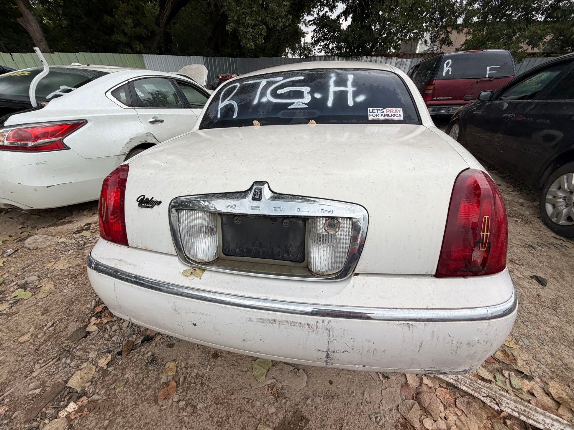 Quarter Window Glass Passenger Side 1998 - 2011 Lincoln Town Car