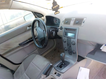 Wheel Hub Rear Passenger Side 2000 - 2004 Volvo S40