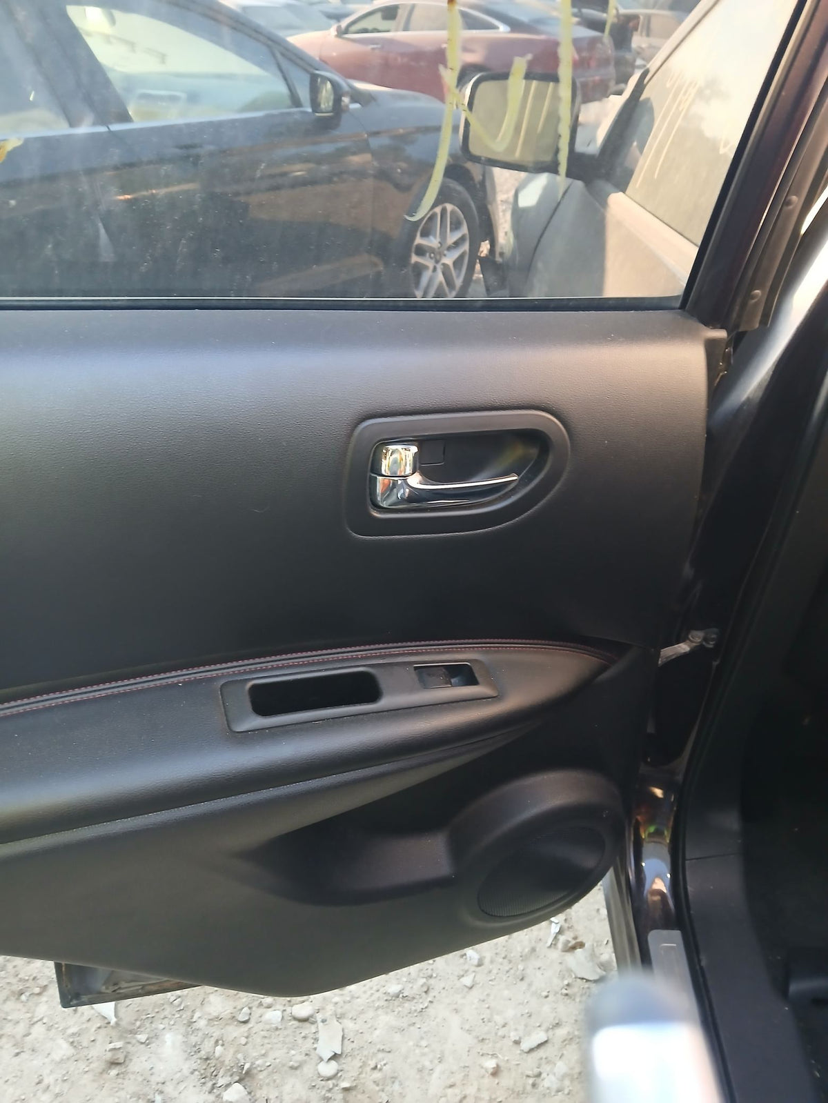 Seat Belt Front Driver Side 2008 - 2013 Nissan Rogue