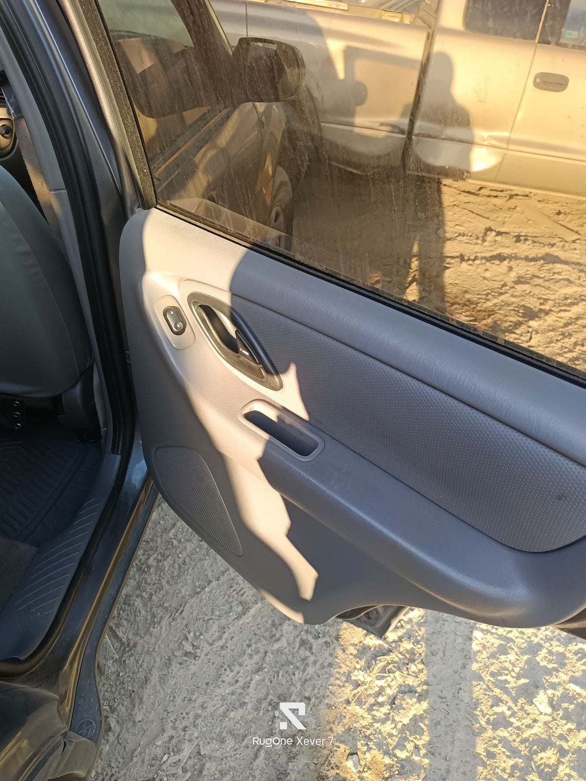 Door Interior Handle Front Driver Side 2001 - 2007 Ford Escape