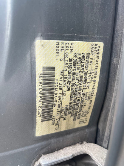 Center Console 2007 - 2011 Nissan Versa