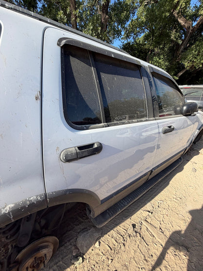 Bumper Cover Front 2002 - 2005 Ford Explorer
