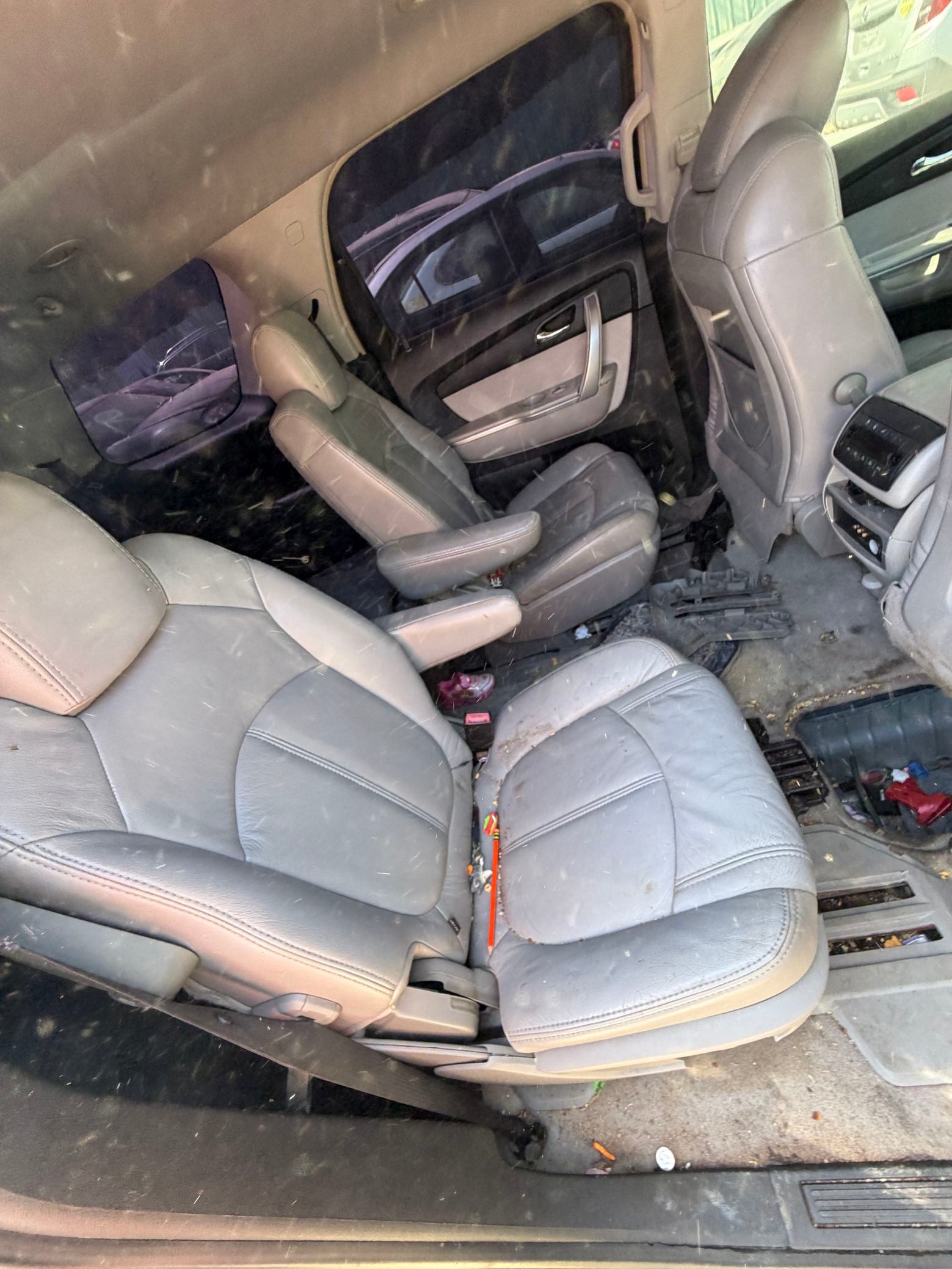 Exterior Door Handle Rear Passenger Side 2007 - 2016 GMC Acadia