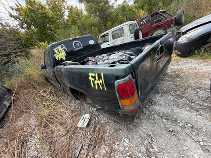 Cab Corner Passenger Side 1999 - 2006 GMC Sierra 1500