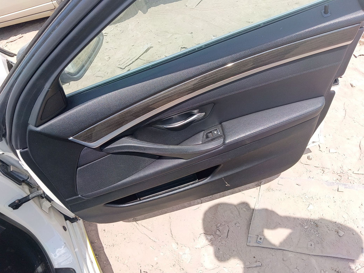 Tail Light Outer Passenger Side 2011 - 2016 BMW 5 Series