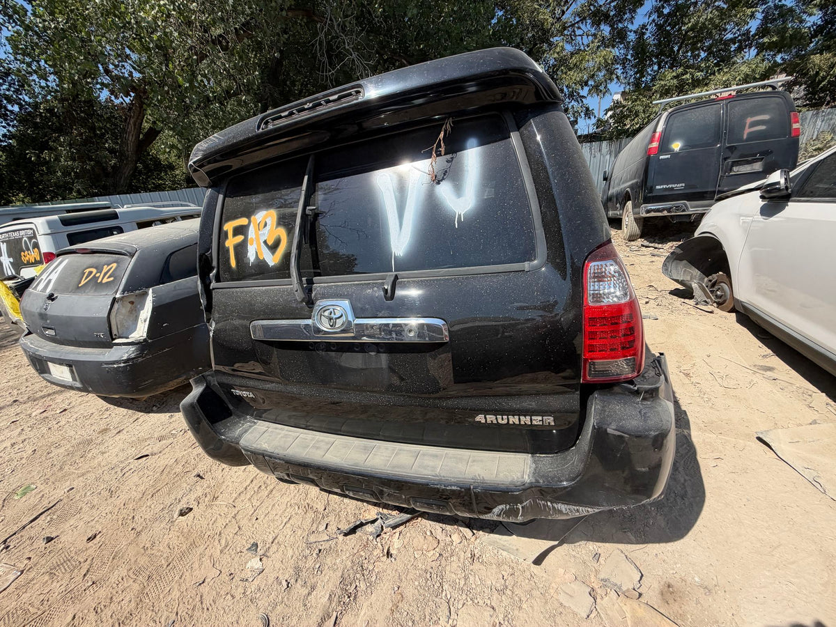 Tail Light Passenger Side 2003 - 2009 Toyota 4Runner