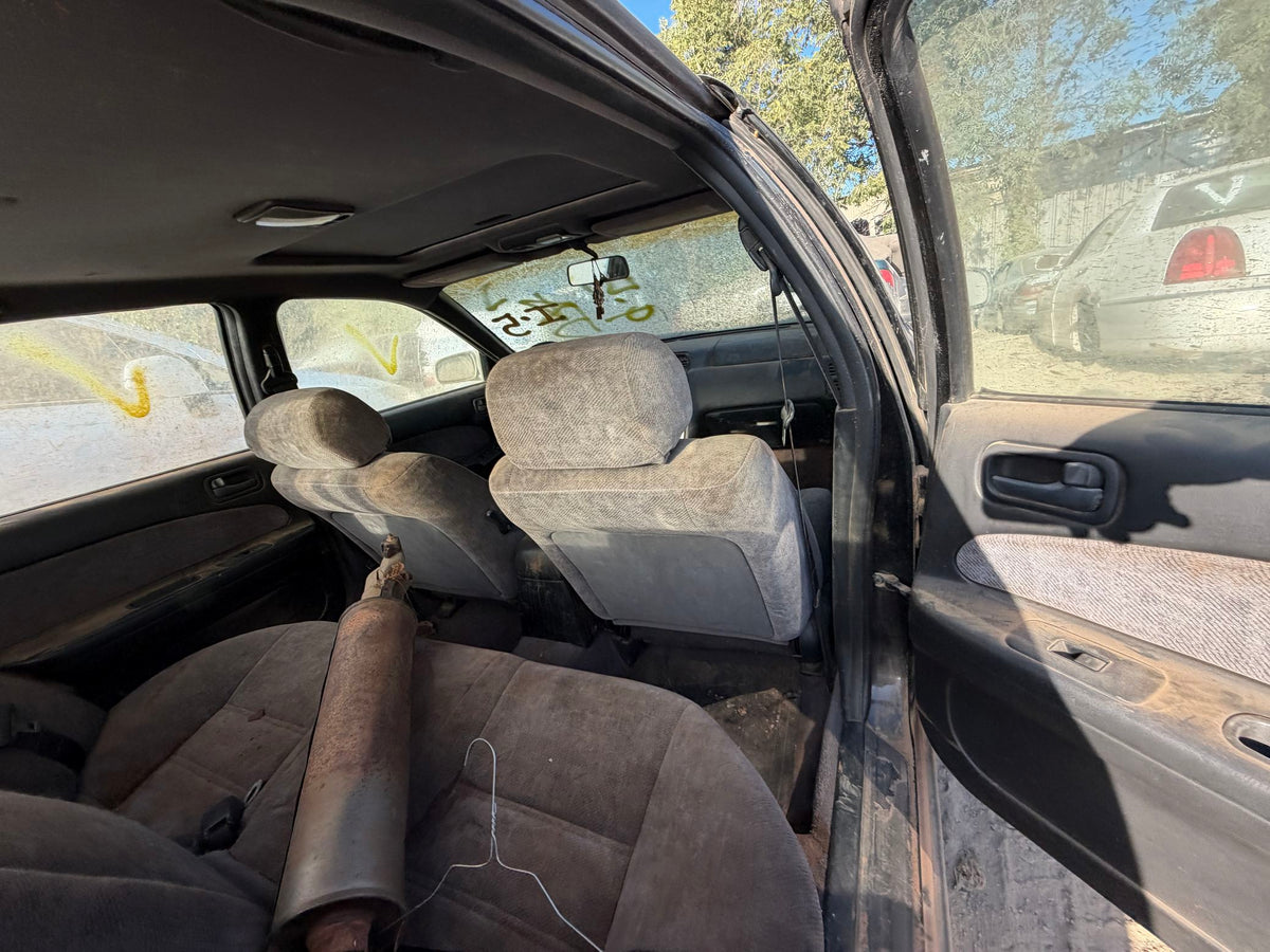 Valve Cover Rear Bank 1995 - 1999 Nissan Maxima