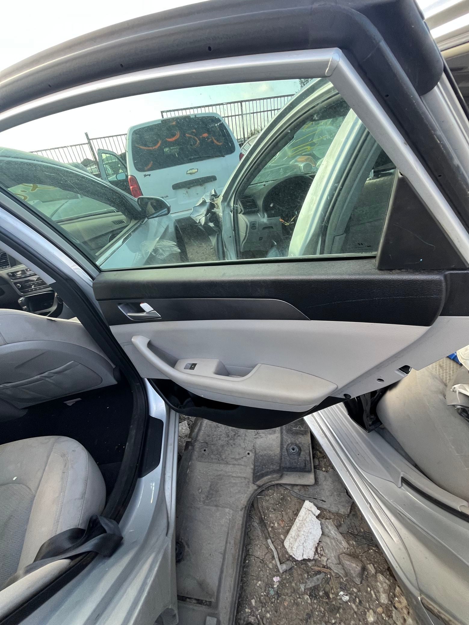 Seat Belt Retractor Rear Passenger Side 2015 - 2019 Hyundai Sonata