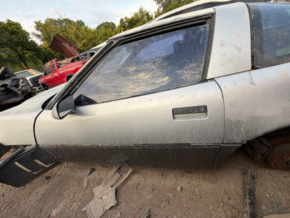 Knuckle Hub Rear Passenger Side 1984 - 1996 Chevrolet Corvette