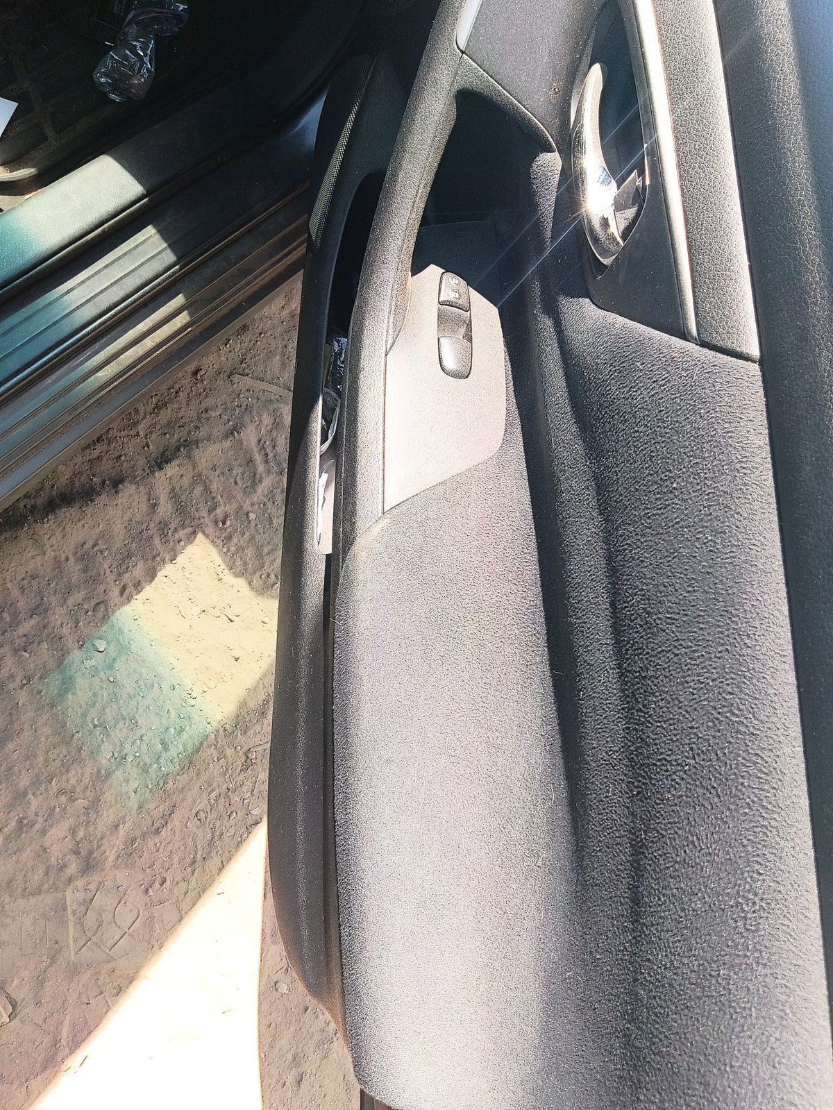 A-Pillar Trim Panel Passenger Side 2013 - 2018 Nissan Altima