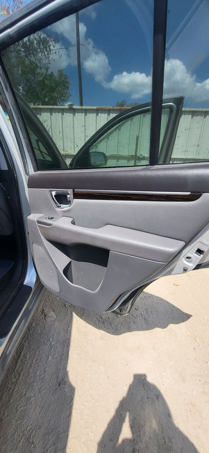 Rocker Molding Passenger Side 2007 - 2012 Hyundai Santa Fe