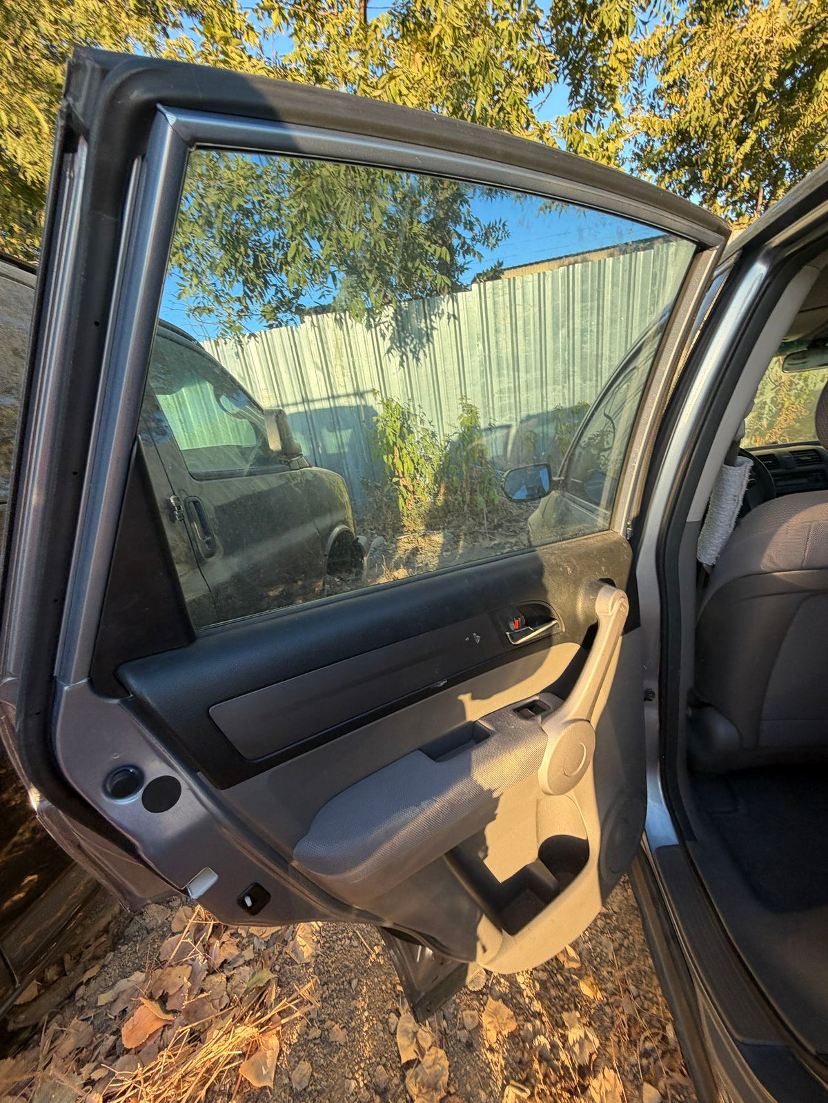 Knuckle Hub Front Passenger Side 2007 - 2011 Honda CR-V
