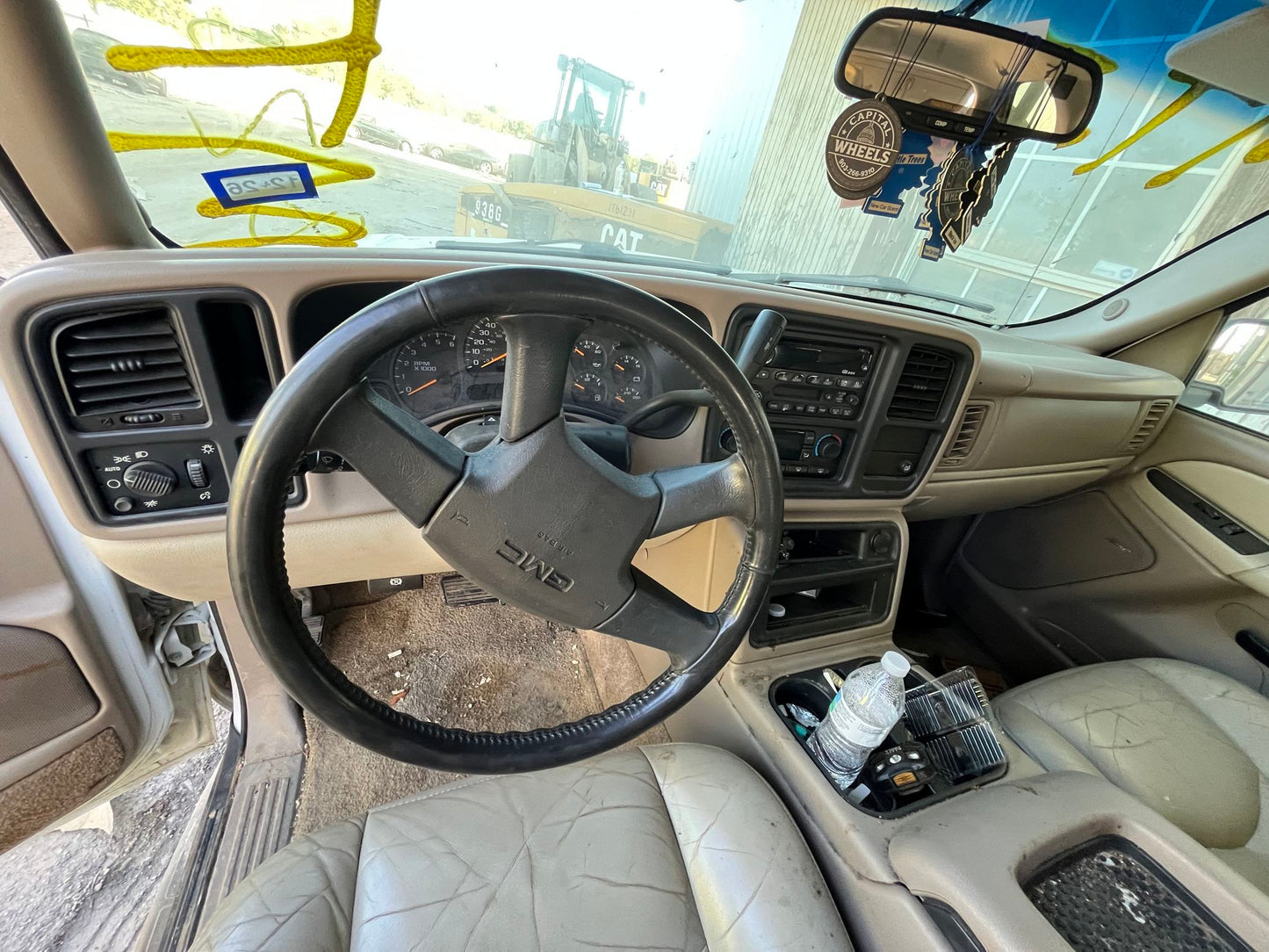 Door Handle Exterior Front Driver Side 2000 - 2006 GMC Yukon