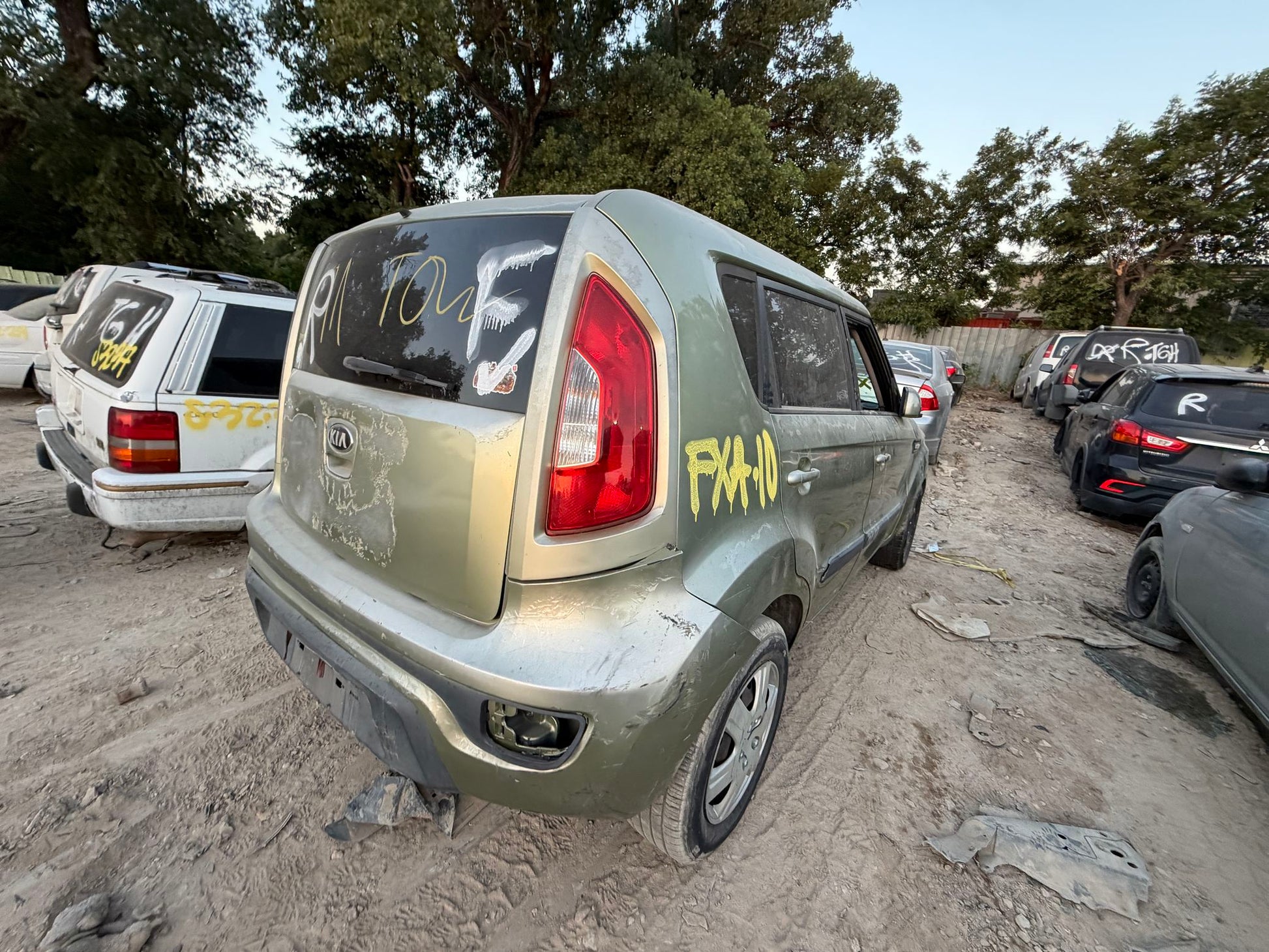 B-Pillar Trim Panel Passenger Side 2010 - 2013 Kia Soul