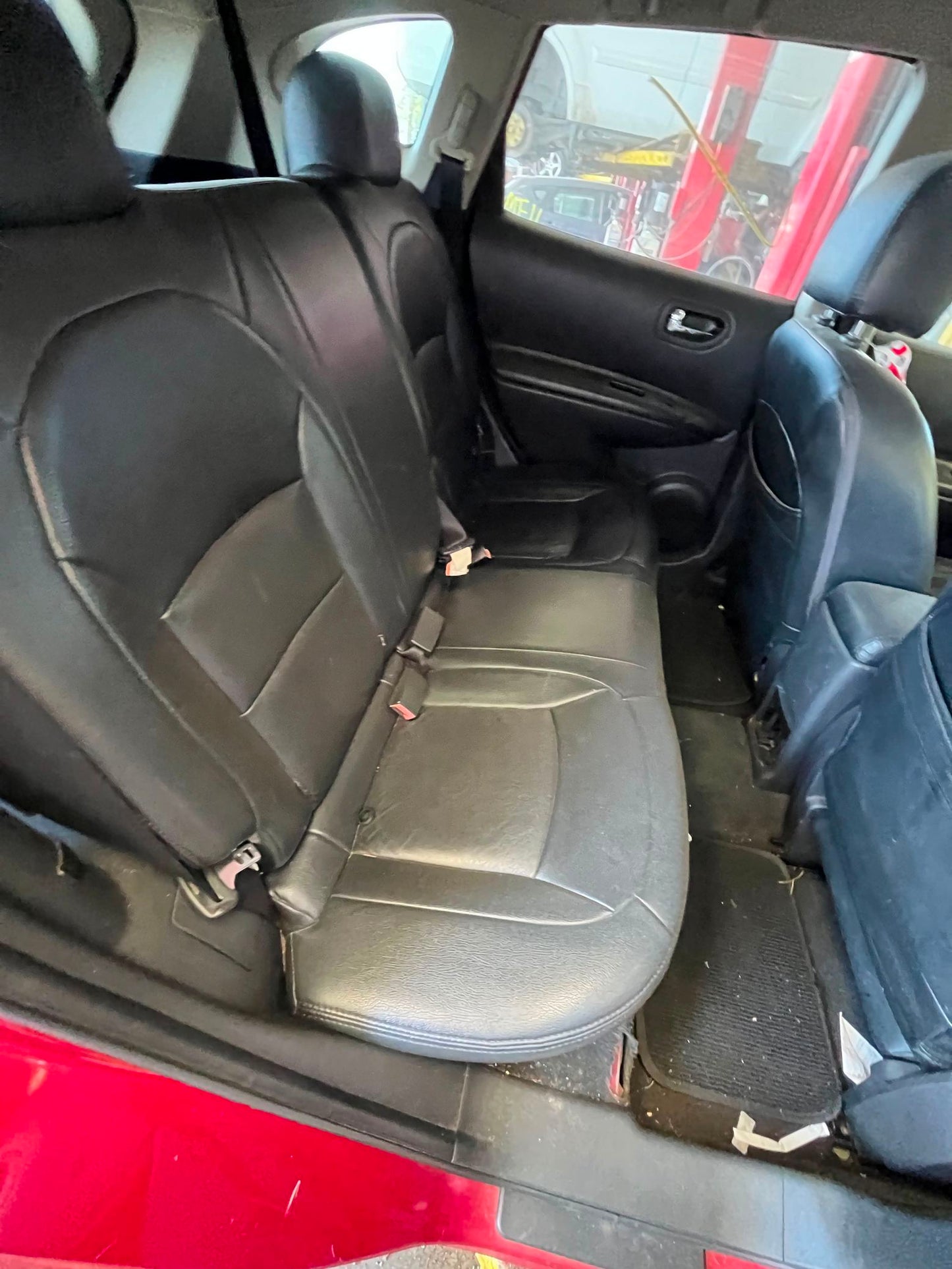 Seat Belt Rear Center 2008 - 2013 Nissan Rogue