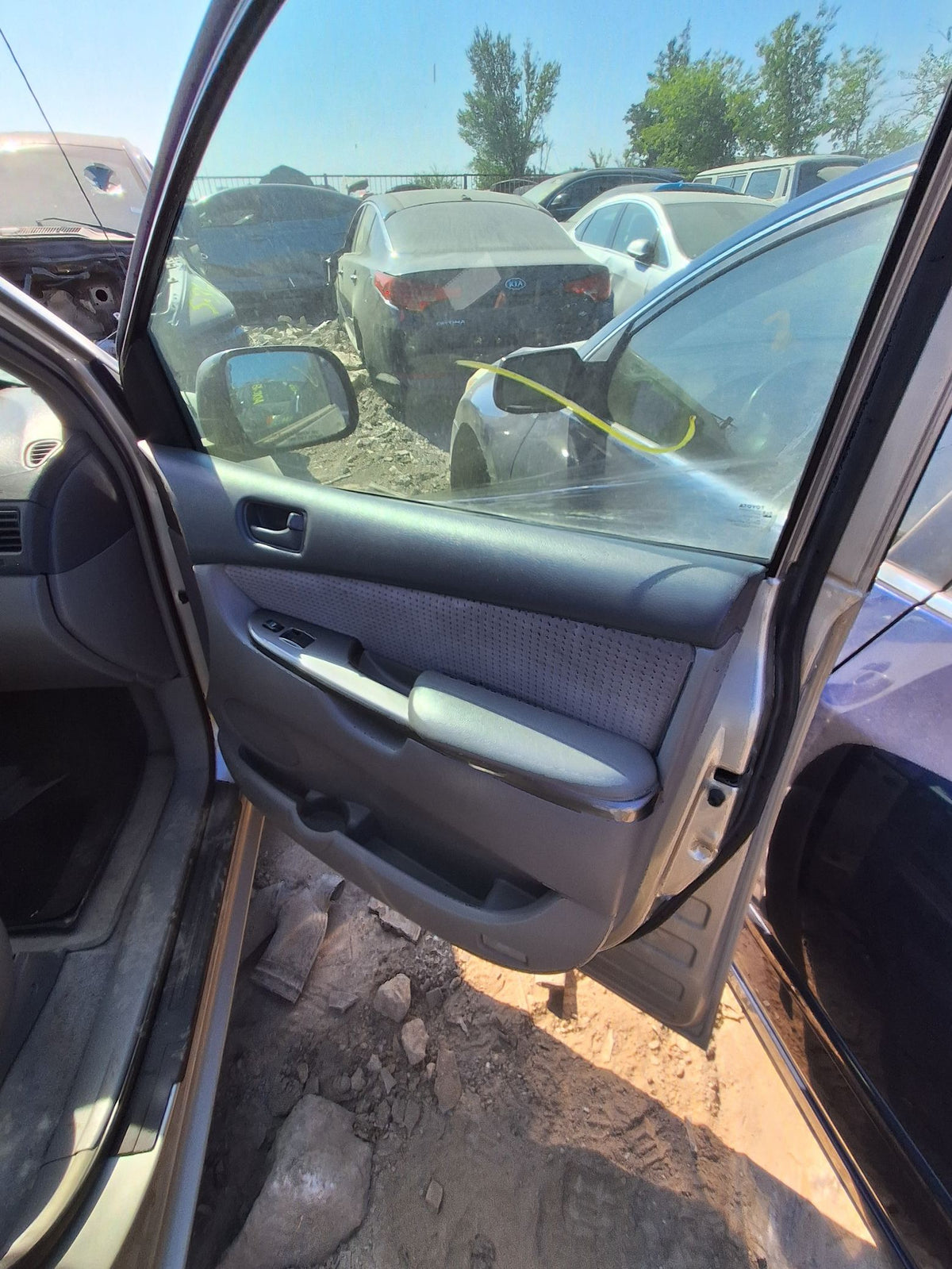 Seat Belt Front Driver Side 2004 - 2010 Toyota Sienna