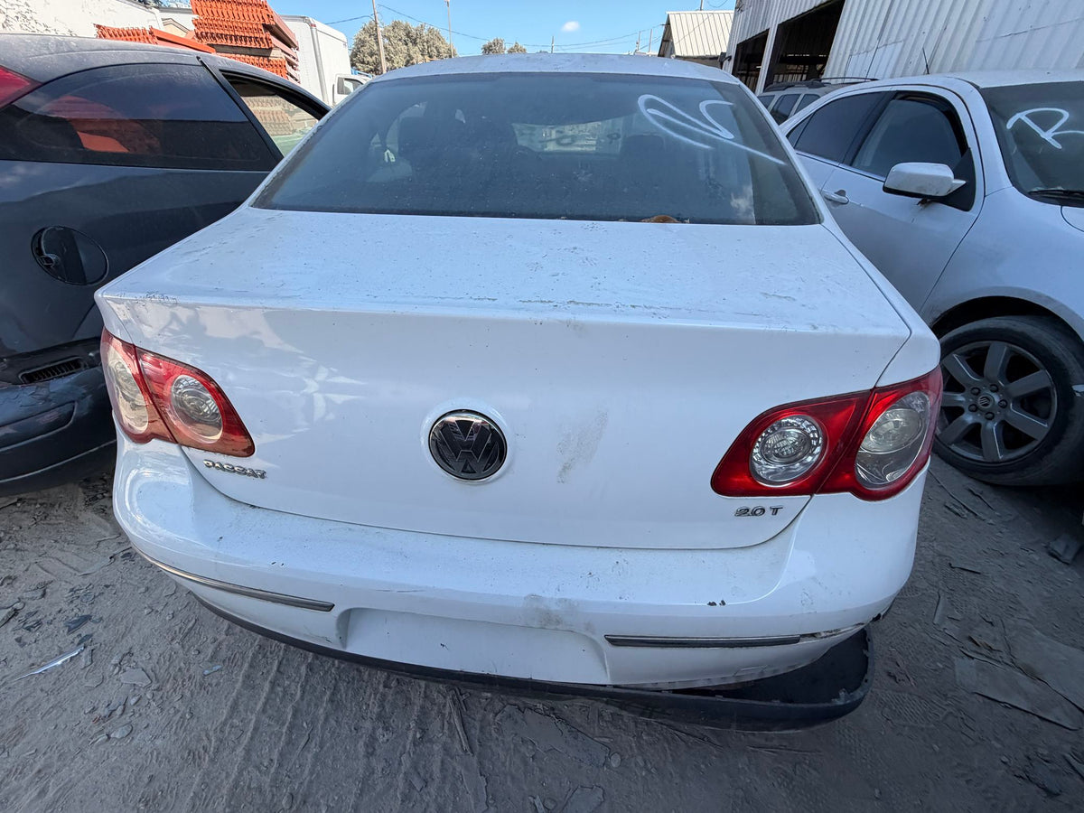 Tail Light Inner Driver Side 2006 - 2010 Volkswagen Passat