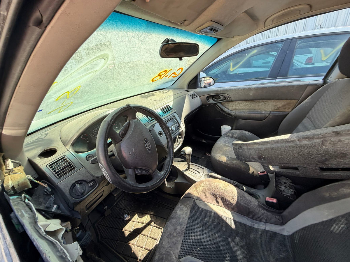 Tail Light Driver Side 2000 - 2007 Ford Focus