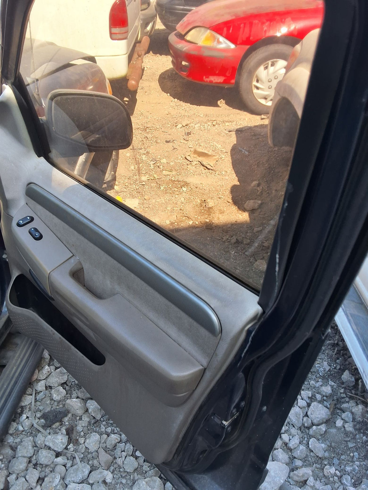 Tail Light Passenger Side 2002 - 2005 Ford Explorer