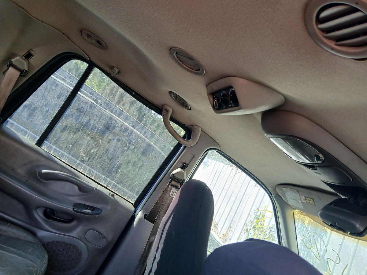 Seat Belt Retractor Front Driver Side 1997 - 2002 Ford Expedition