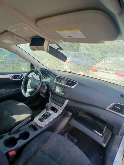 Headlight Passenger Side 2013 - 2019 Nissan Sentra