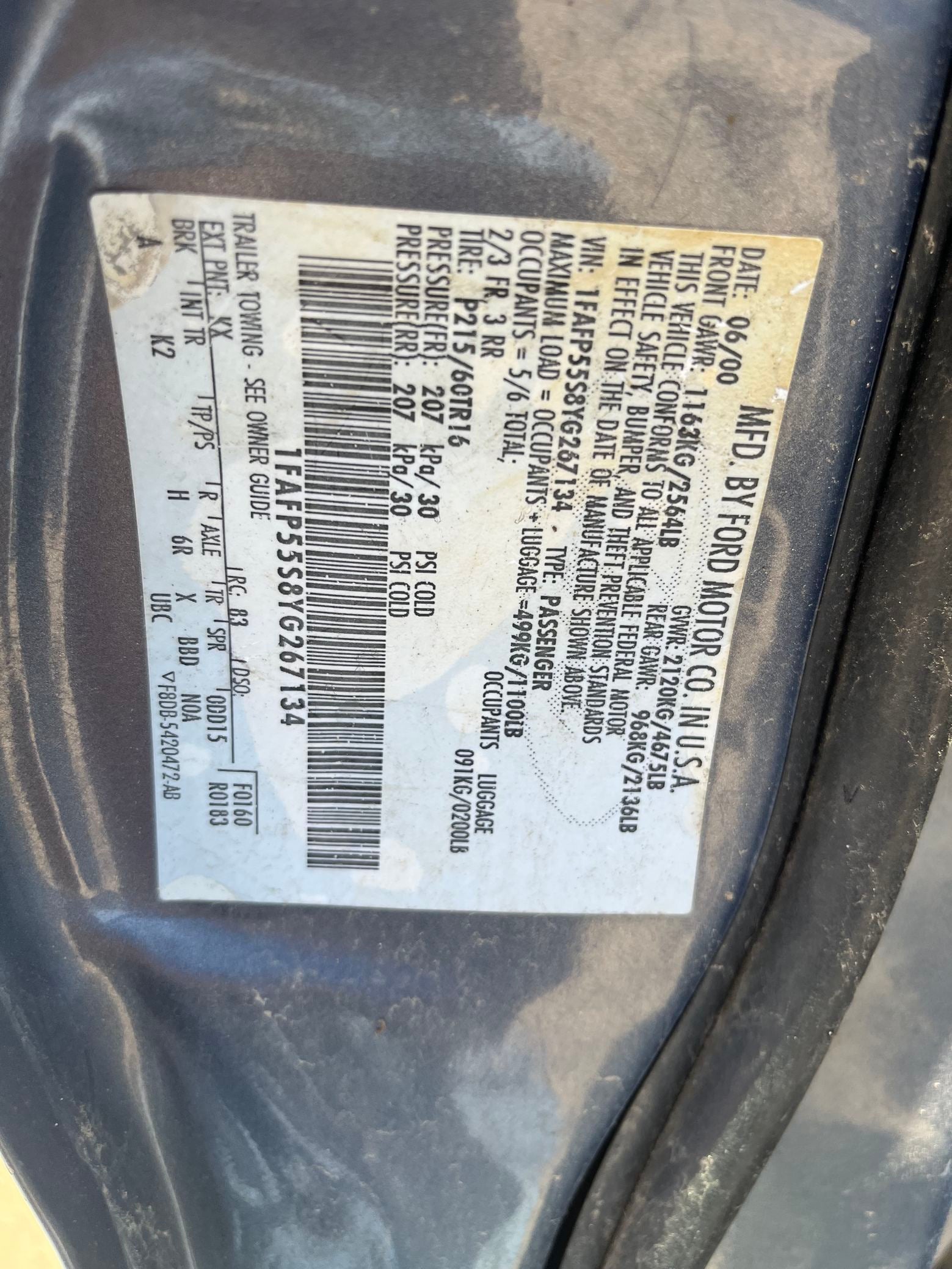 Rocker Molding Passenger Side 2000 - 2007 Ford Taurus