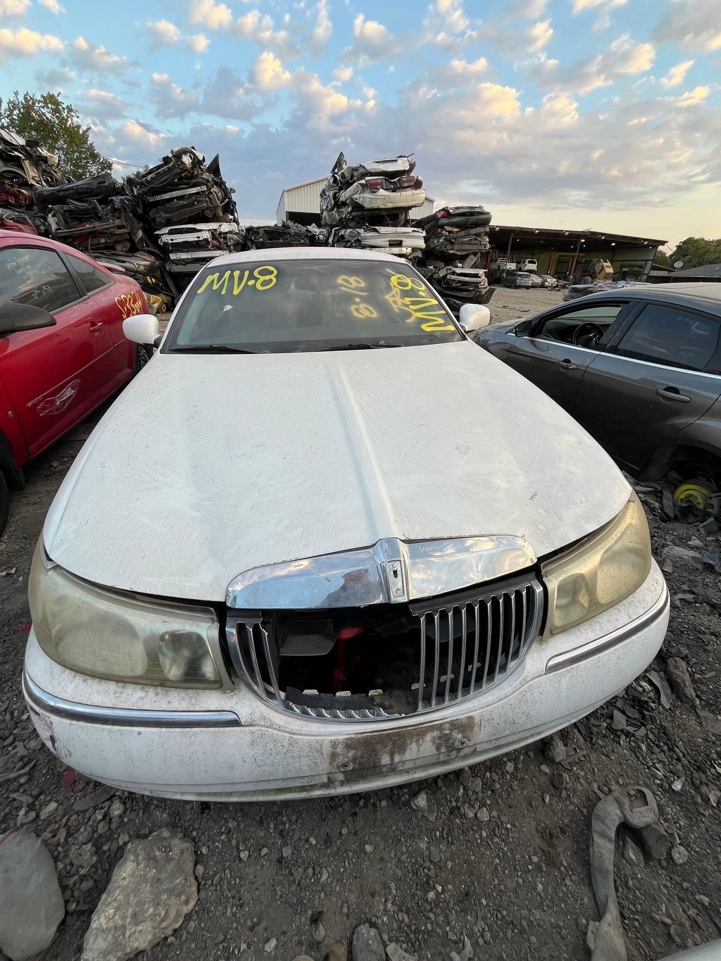 Wheel Hub Front Driver Side 1998 - 2011 Lincoln Town Car