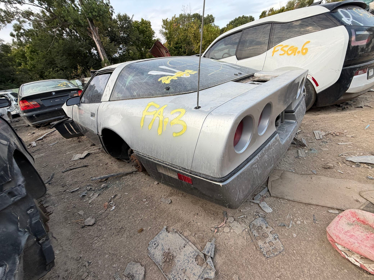 Throttle Body Rear Cross-Fire Injection 1984 - 1996 Chevrolet Corvette