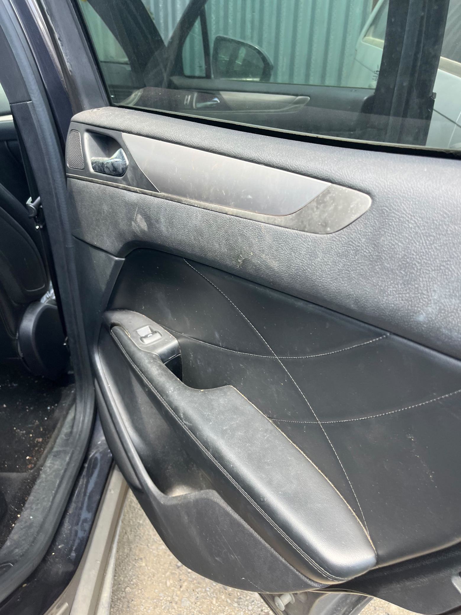 Exterior Door Handle Front Passenger Side 2015 - 2019 Lincoln MKC