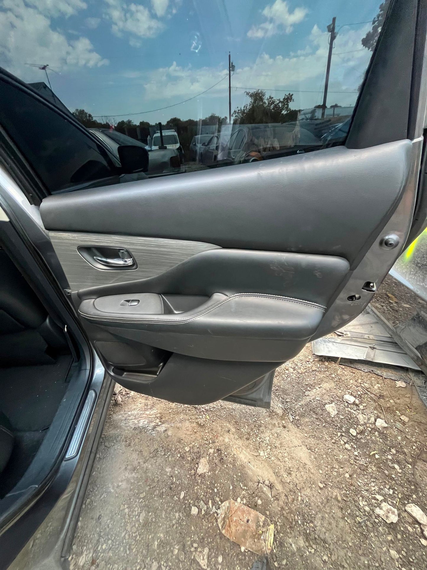 Knuckle Hub Rear Driver Side 2015 - 2024 Nissan Murano