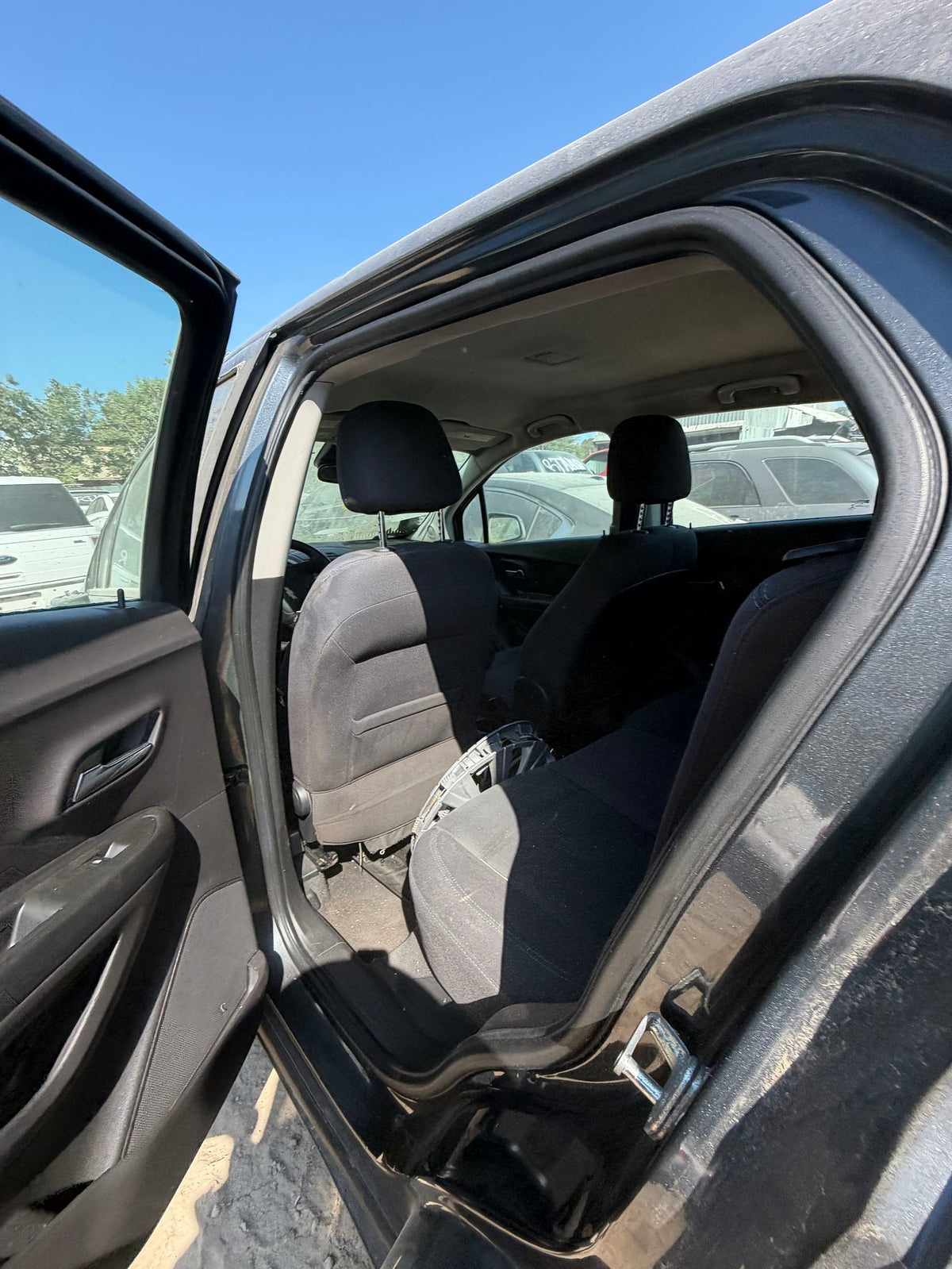 Interior Door Handle Rear Passenger Side 2015 - 2022 Chevrolet Trax