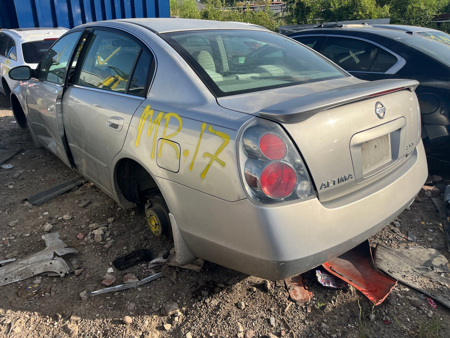 Rocker Panel Molding Driver Side 2002 - 2006 Nissan Altima