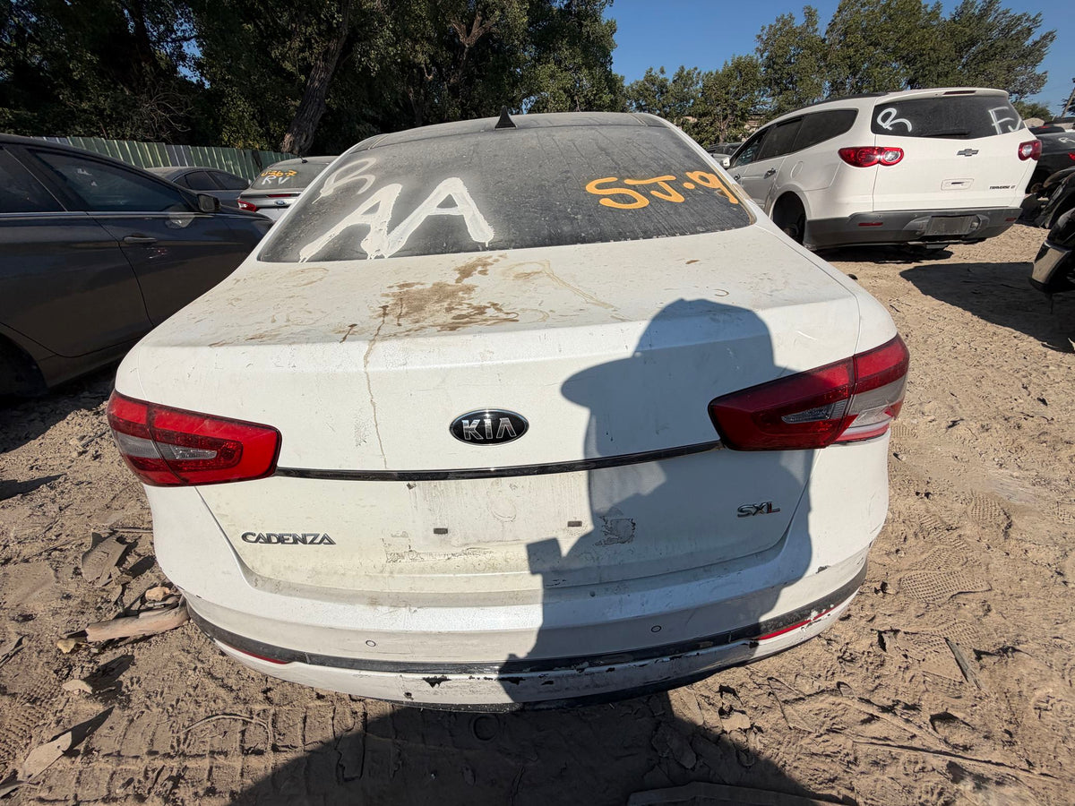 Tail Light Outer Passenger Side 2014 - 2016 Kia Cadenza