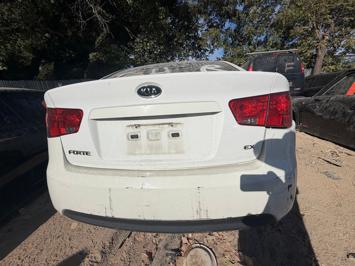 Tail Light Outer Driver Side 2010 - 2013 Kia Forte