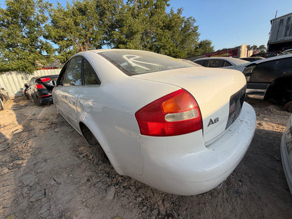 Tail Light Passenger Side 1998 - 2004 Audi A6
