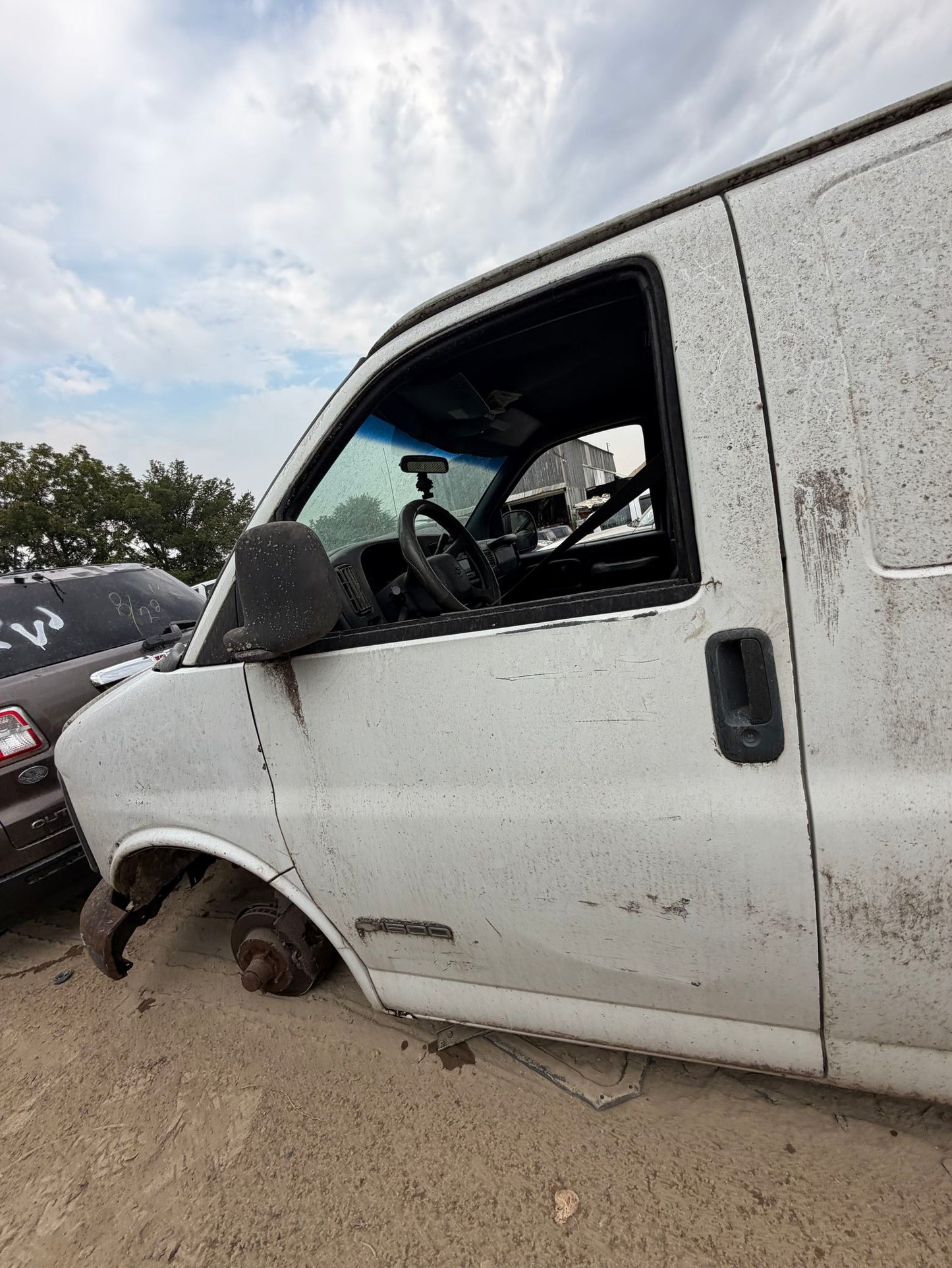 Door Shell Side Cargo Forward Passenger Side 1996 - 2002 Chevrolet Express