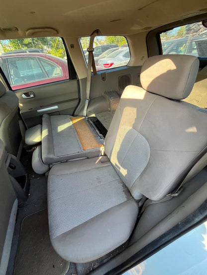 Headlight Passenger Side 2010 - 2011 Mitsubishi Endeavor