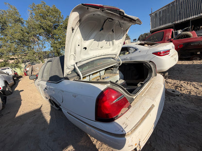 Door Trim Panel Front Passenger Side 1998 - 2002 Mercury Grand Marquis